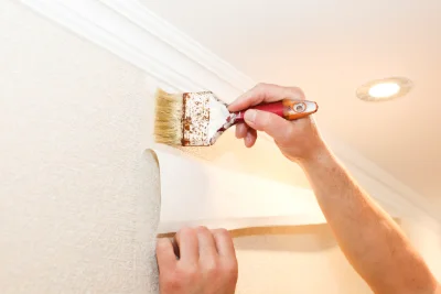 Pose de papier peint à Espas — revêtements muraux et toiles de verre